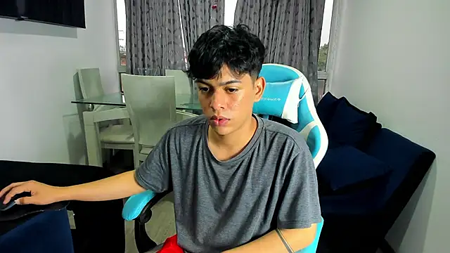 Snapshot of Franco_Rizzo_ chatting on February 8, 10:51 pm Franco Rizzo online show from February 8, 10:51 pm