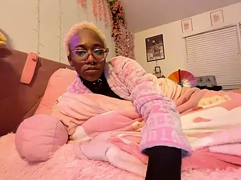 VixenCapri online show from February 1, 9:08 am