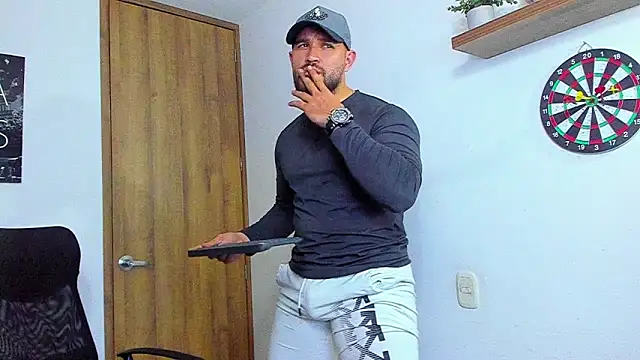 AndrewDiaz online show from September 30, 11:54 pm