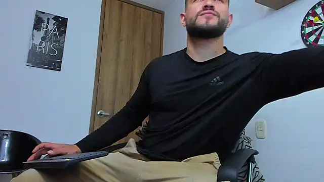 AndrewDiaz online show from October 6, 4:32 am