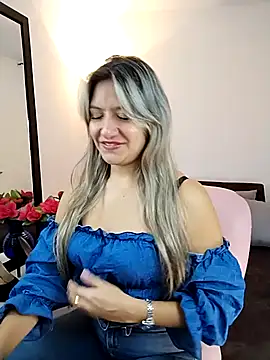 Snapshot of valeriahunter1 chatting on September 27, 10:48 pm valeriahunter1 online show from September 27, 10:48 pm