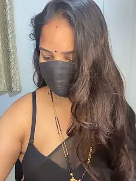 Snapshot of kannadatelugugirl chatting on December 18, 12:43 am kannadatelugugirl online show from December 18, 12:43 am