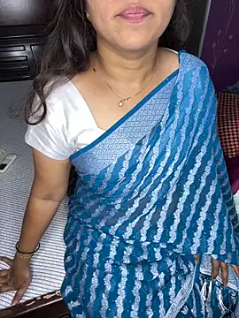 Snapshot of kannadatelugugirl chatting on September 17, 3:19 am kannadatelugugirl online show from September 17, 3:19 am