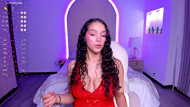 Snapshot of anahi_curlie1 chatting on January 15, 7:05 am anahi curlie1 online show from January 15, 7:05 am