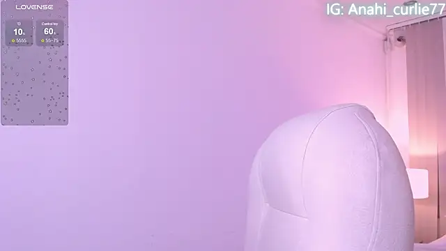 Snapshot of anahi_curlie1 chatting on March 19, 4:03 am anahi curlie1 online show from March 19, 4:03 am