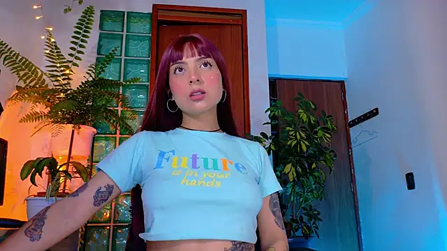 Yeriawaddell  online show from October 12, 1:26 am