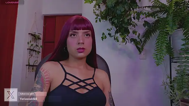 Yeriawaddell  online show from March 24, 10:26 pm