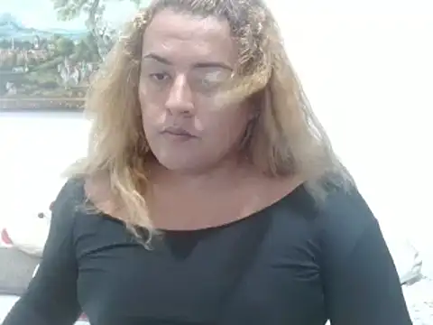 Snapshot of KIARAMARSHALLWELLZ chatting on January 20, 11:43 pm KIARAMARSHALLWELLZ online show from January 20, 11:43 pm