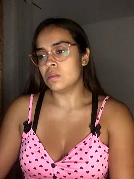 JuanaSimons online show from October 31, 1:39 am