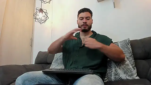 SebastianVilla  online show from December 28, 11:48 pm