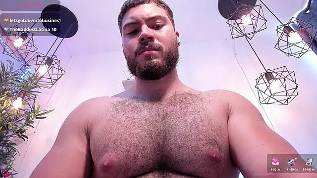 Snapshot of SebastianVilla_ chatting on March 1, 4:44 pm SebastianVilla online show from March 1, 4:44 pm