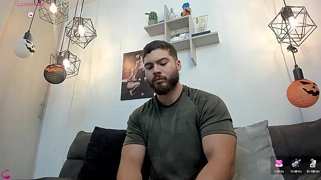 SebastianVilla  online show from October 6, 9:45 pm