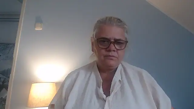 hotladymoon online show from July 25, 2:36 pm