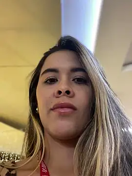 Snapshot of Emilia_Bakerr chatting on December 14, 11:56 pm Emilia Bakerr online show from December 14, 11:56 pm