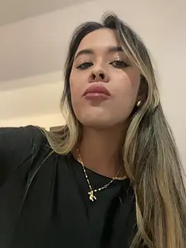 Snapshot of Emilia_Bakerr chatting on January 19, 6:21 pm Emilia Bakerr online show from January 19, 6:21 pm