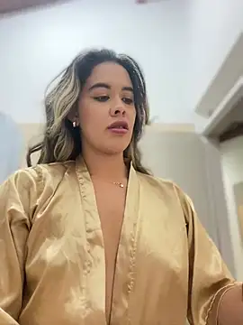 Snapshot of Emilia_Bakerr chatting on March 3, 9:15 pm Emilia Bakerr online show from March 3, 9:15 pm