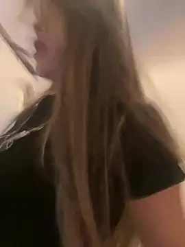 Snapshot of Emilia_Bakerr chatting on March 6, 6:16 pm Emilia Bakerr online show from March 6, 6:16 pm