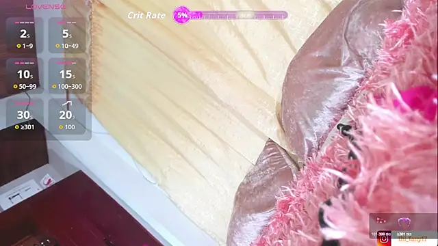 Snapshot of thifany_17 chatting on December 15, 9:30 pm thifany 17 online show from December 15, 9:30 pm