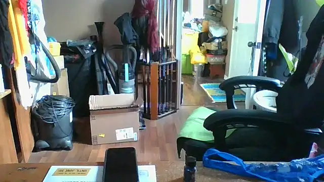 Daremeknot online show from May 22, 1:17 pm