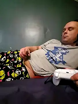 Snapshot of Dut421@xh chatting on November 24, 9:58 pm Dut421xh online show from November 24, 9:58 pm