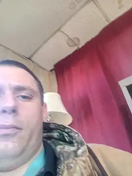 Snapshot of Dut421@xh chatting on December 20, 7:43 pm Dut421xh online show from December 20, 7:43 pm