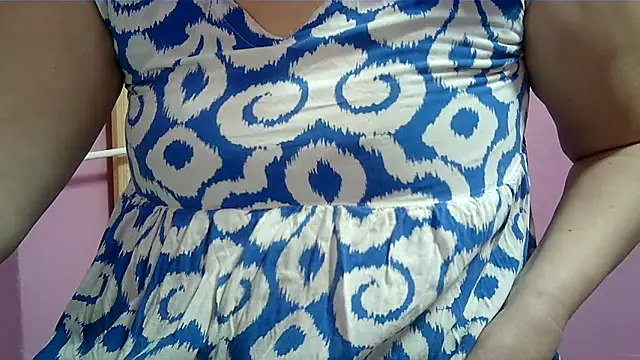 Lucinka1 online show from January 23, 6:56 pm