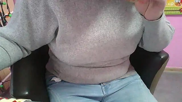 Lucinka1 online show from March 15, 2:55 pm