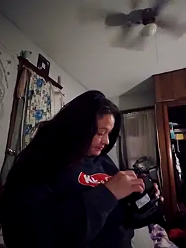 Snapshot of sweetkitty111 chatting on October 2, 2:24 pm sweetkitty111 online show from October 2, 2:24 pm