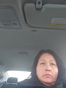 Snapshot of sweetkitty111 chatting on February 5, 10:25 pm sweetkitty111 online show from February 5, 10:25 pm