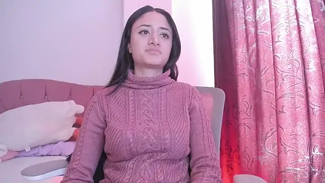  Caroliinee  online show from November 23, 5:02 pm