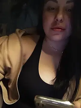 Snapshot of DaisyStreet chatting on February 24, 8:36 pm DaisyStreet online show from February 24, 8:36 pm