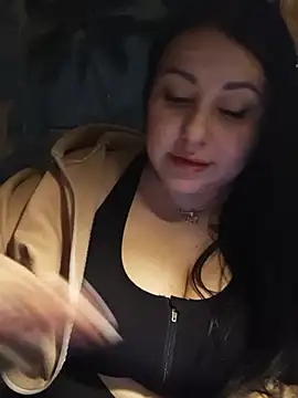 Snapshot of DaisyStreet chatting on March 8, 12:44 am DaisyStreet online show from March 8, 12:44 am