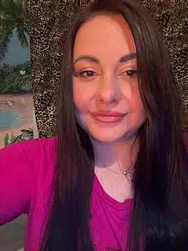 Snapshot of DaisyStreet chatting on May 29, 7:23 pm DaisyStreet online show from May 29, 7:23 pm