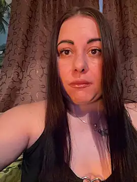 DaisyStreet online show from July 31, 5:45 pm