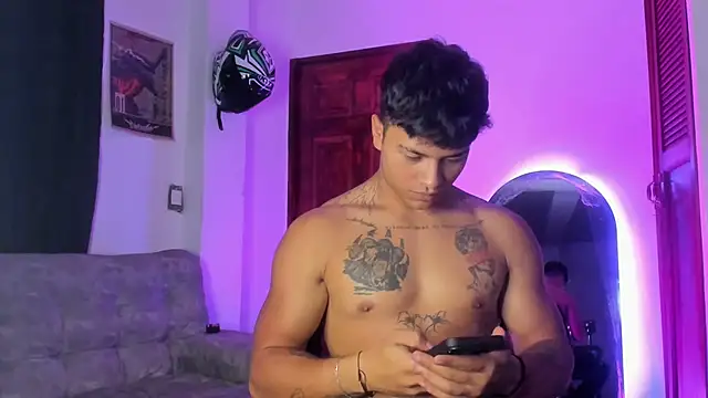 Dominic Biker   online show from April 28, 12:42 am