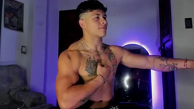 Dominic Biker   online show from June 24, 3:27 am