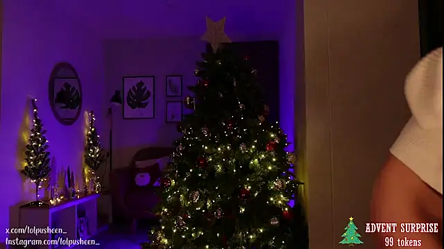 Snapshot of JulietteDee chatting on December 21, 1:15 am JulietteDee online show from December 21, 1:15 am