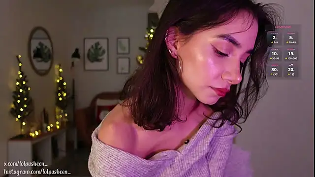 Snapshot of JulietteDee chatting on December 29, 7:11 pm JulietteDee online show from December 29, 7:11 pm