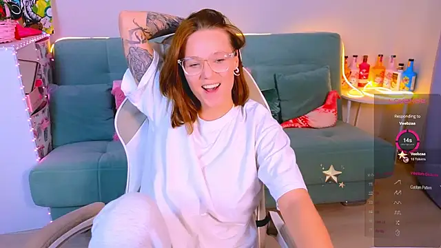 Snapshot of Karen_morris chatting on October 19, 3:12 pm Karen morris online show from October 19, 3:12 pm