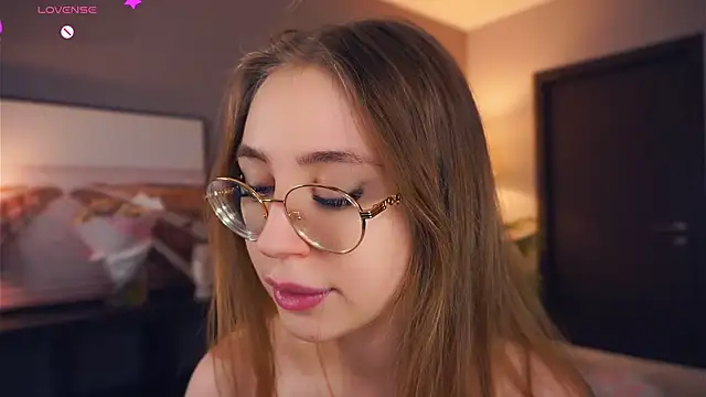 Snapshot of BanemAcard chatting on December 18, 9:36 am BanemAcard online show from December 18, 9:36 am