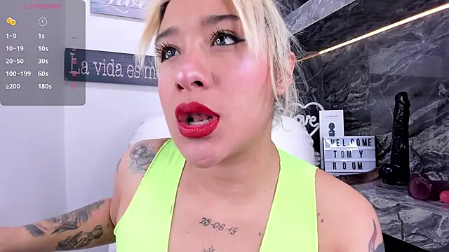 miss danika online show from January 14, 11:10 am