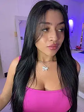 lucianaroy online show from November 8, 6:07 pm