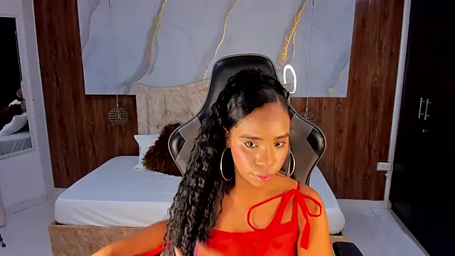 lia 16 online show from May 11, 11:05 am
