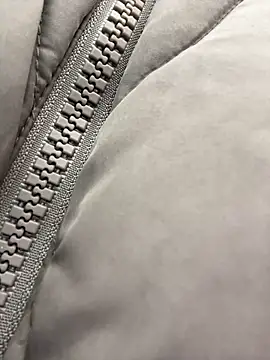 Snapshot of LikaCat chatting on November 20, 2:23 am LikaCat online show from November 20, 2:23 am