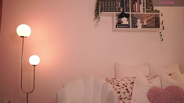 EmilyxRose - online show from February 17, 7:42 pm