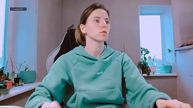 RosaJil online show from March 22, 2:20 pm