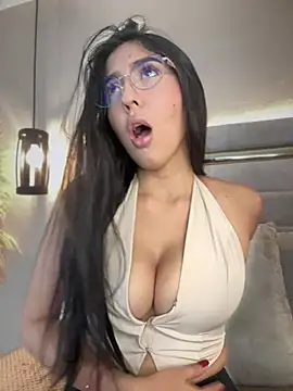 MarianaBenz online show from March 23, 3:21 am