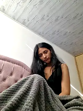 Snapshot of mari_mar69 chatting on February 3, 12:47 pm mari mar69 online show from February 3, 12:47 pm