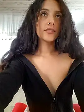 Snapshot of mari_mar69 chatting on February 6, 12:59 pm mari mar69 online show from February 6, 12:59 pm