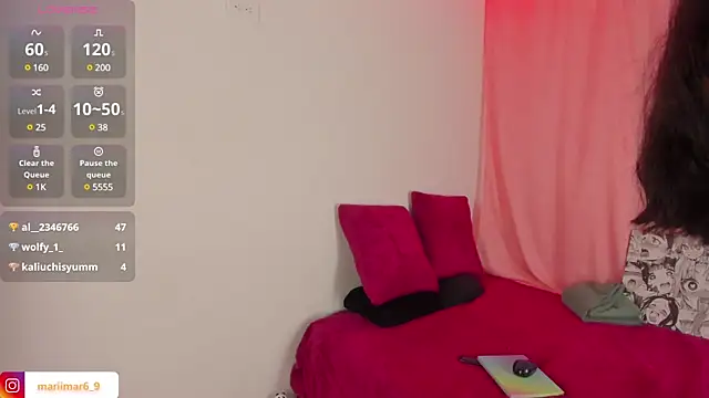 Snapshot of mari_mar69 chatting on March 17, 9:44 am mari mar69 online show from March 17, 9:44 am